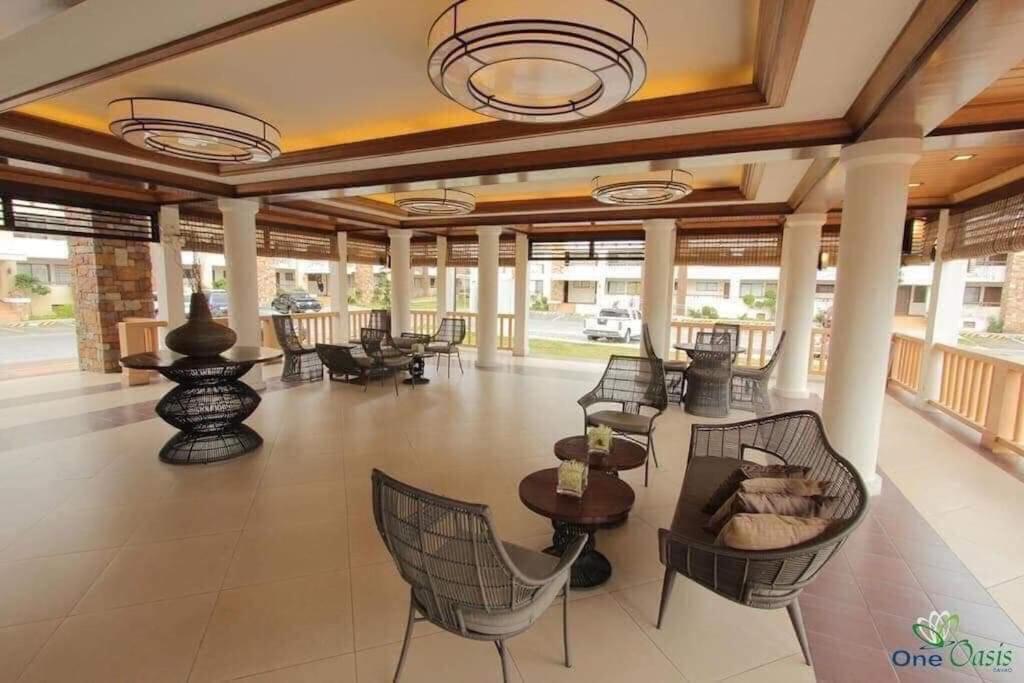 Cozy 2Br With Free Pool Beside Sm City Mall Davao City Extérieur photo