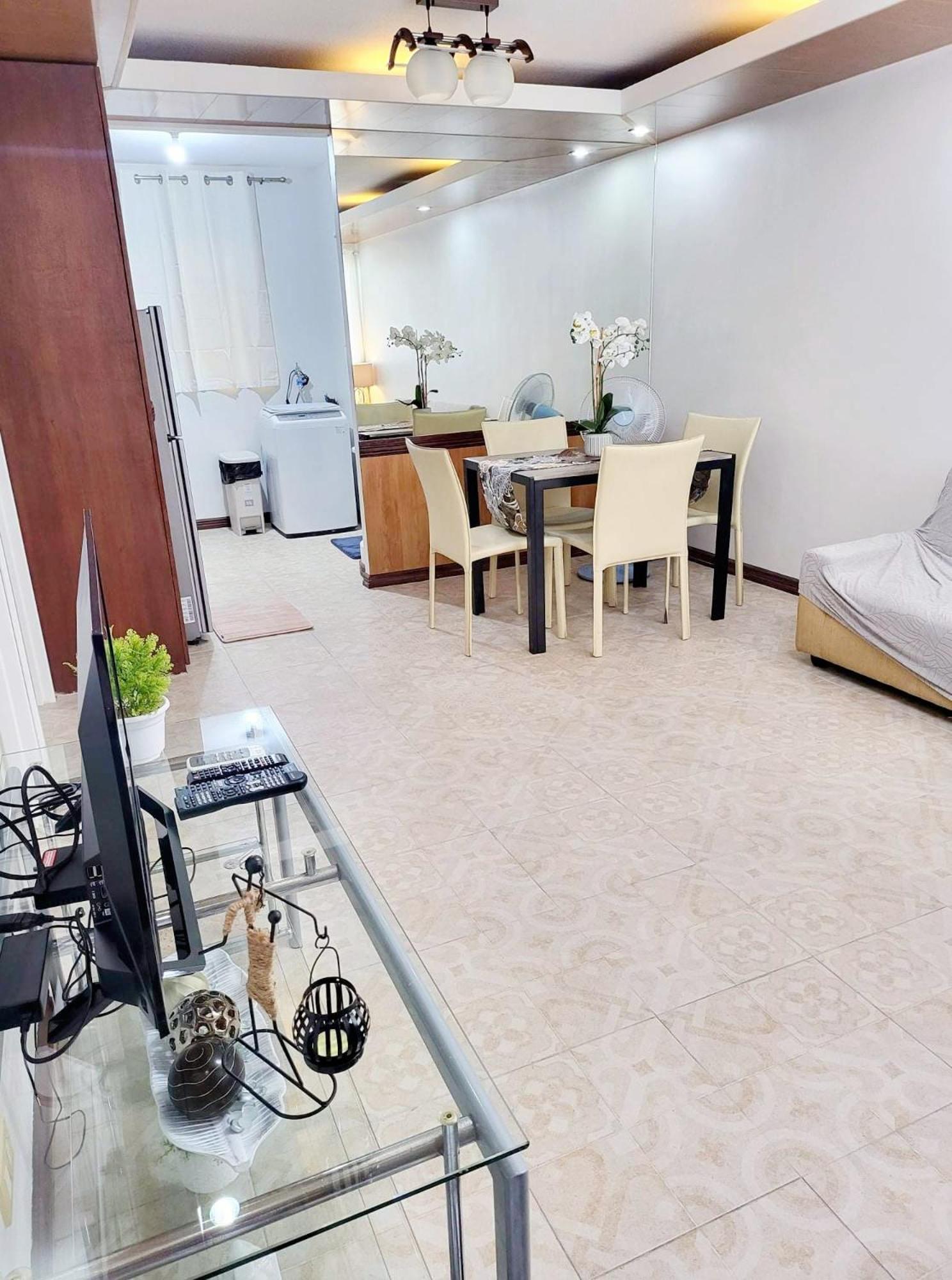 Cozy 2Br With Free Pool Beside Sm City Mall Davao City Extérieur photo